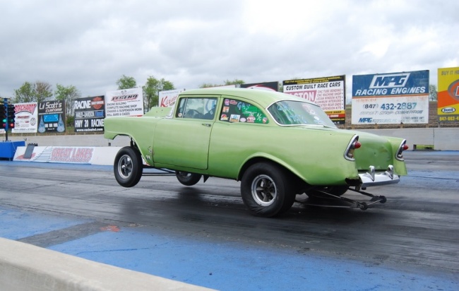 Hunnert Car Heads Up Chevy Gasser